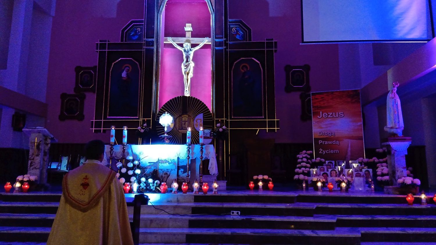 Wieczór uwielbienia, modlitwa o cud poczęcia