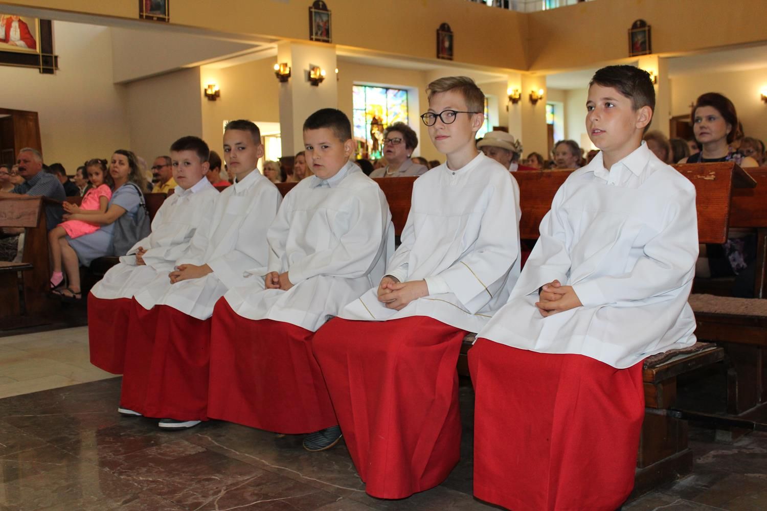 Przyjęcie do grona Liturgicznej Służby Ołtarza - czerwiec 2019